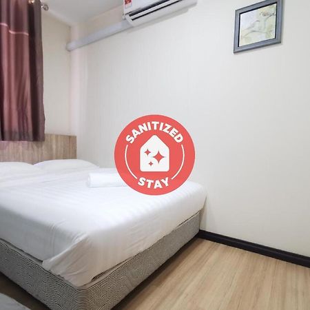 Spot On 90084 Room 123 Семпорна Екстериор снимка