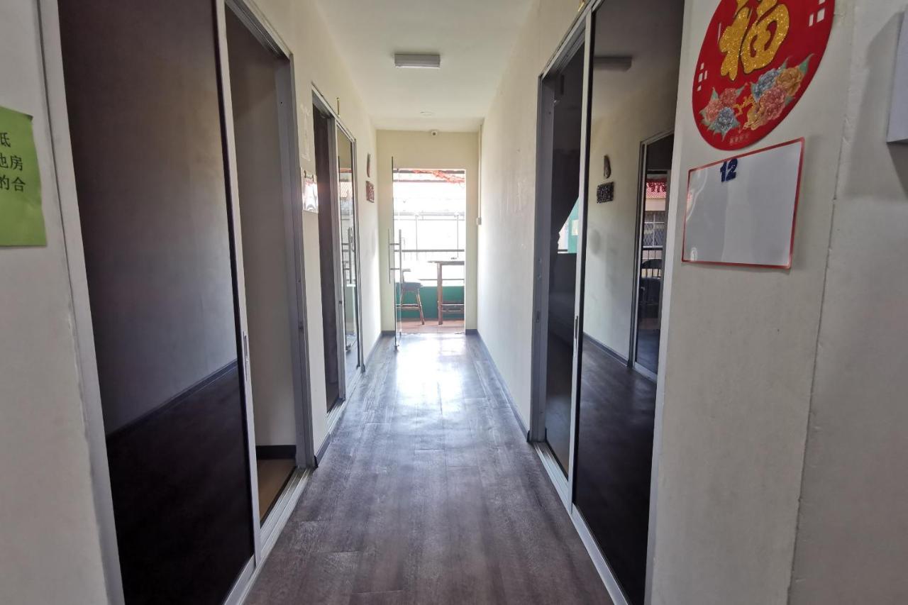 Spot On 90084 Room 123 Семпорна Екстериор снимка