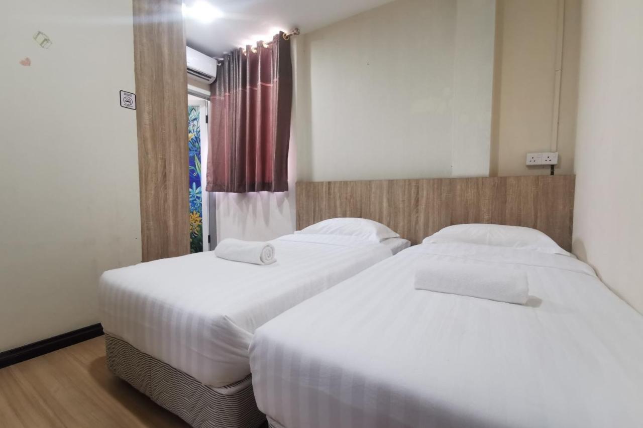 Spot On 90084 Room 123 Семпорна Екстериор снимка